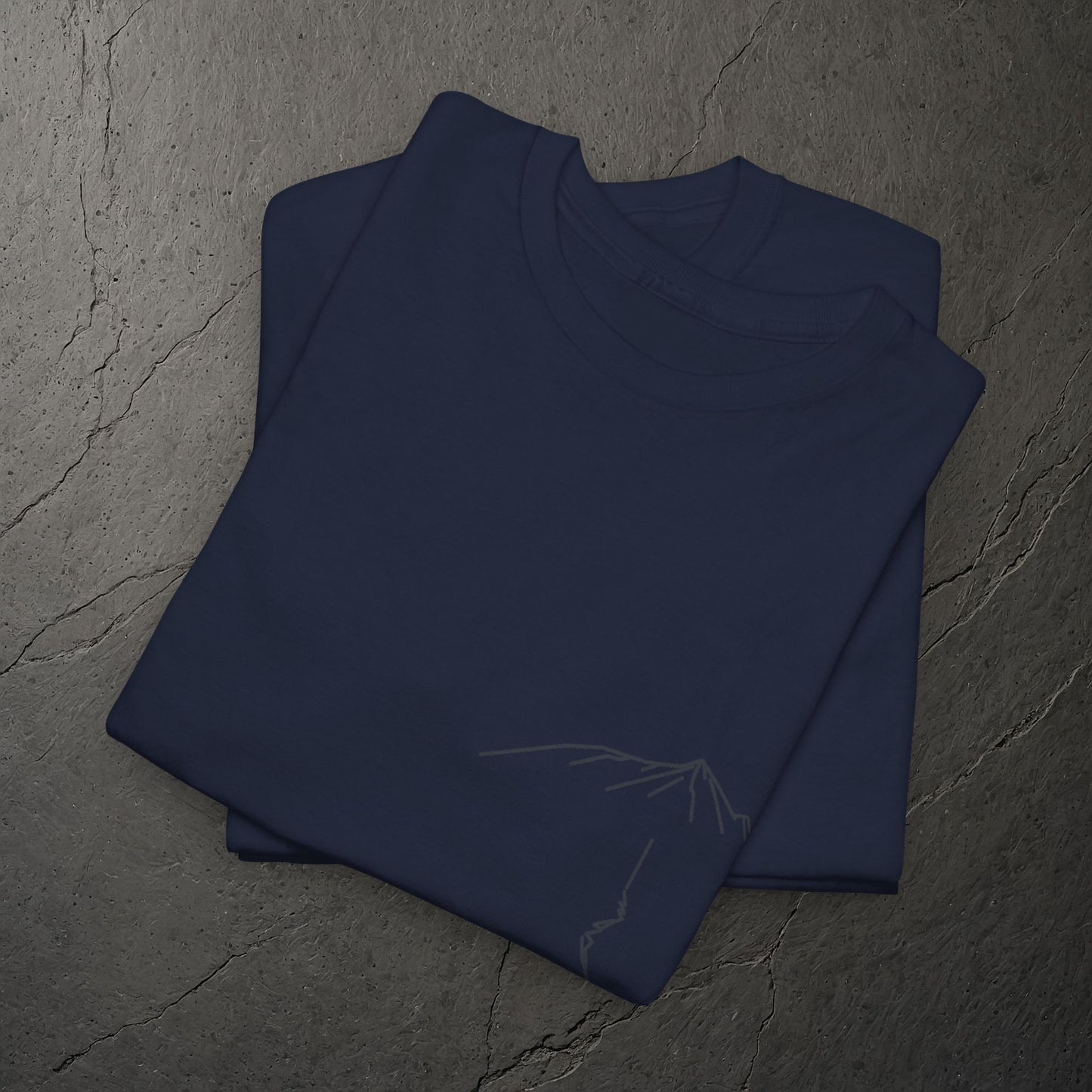 Bärenblick zum fernen Gipfel – T-Shirt – Heavy Cotton Unisex