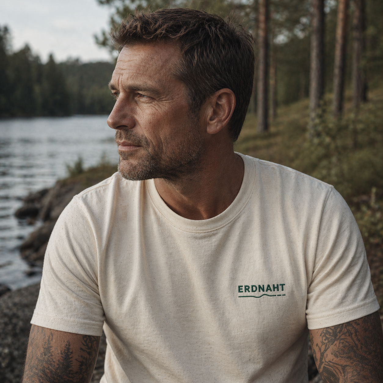 Erdspur Stick – T-Shirt – Heavy Cotton Unisex – K4