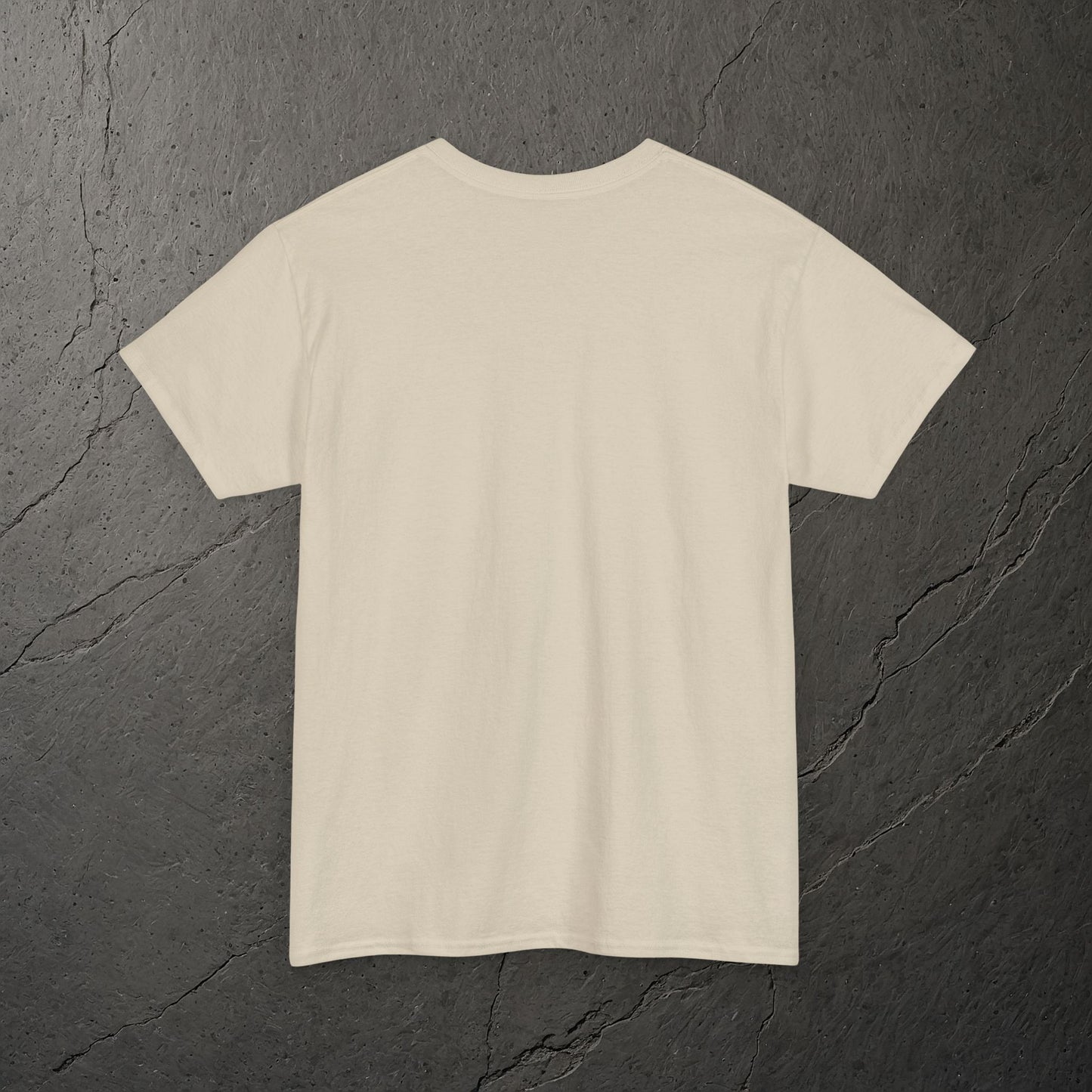 Bärenblick zum fernen Gipfel – T-Shirt – Heavy Cotton Unisex