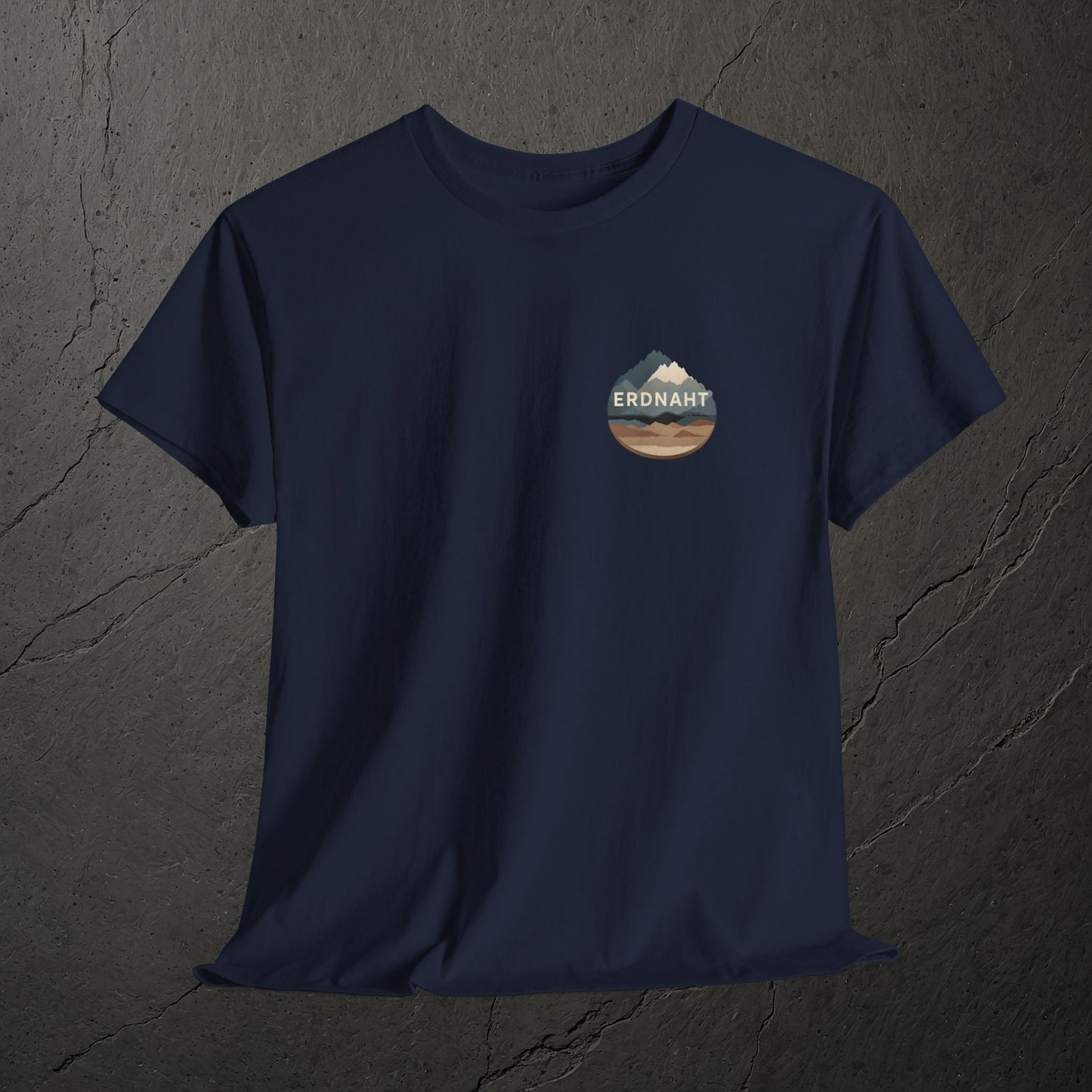 Ruhige Bergkontur – T-Shirt – Heavy Cotton Unisex