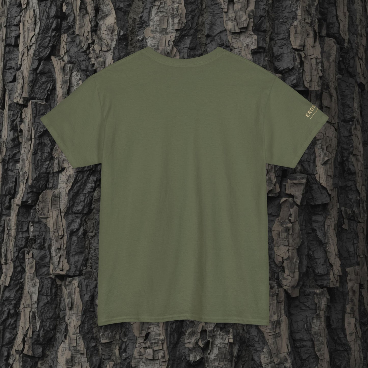 Kronen vor dem Berg – T-Shirt – Heavy Cotton Unisex – K4