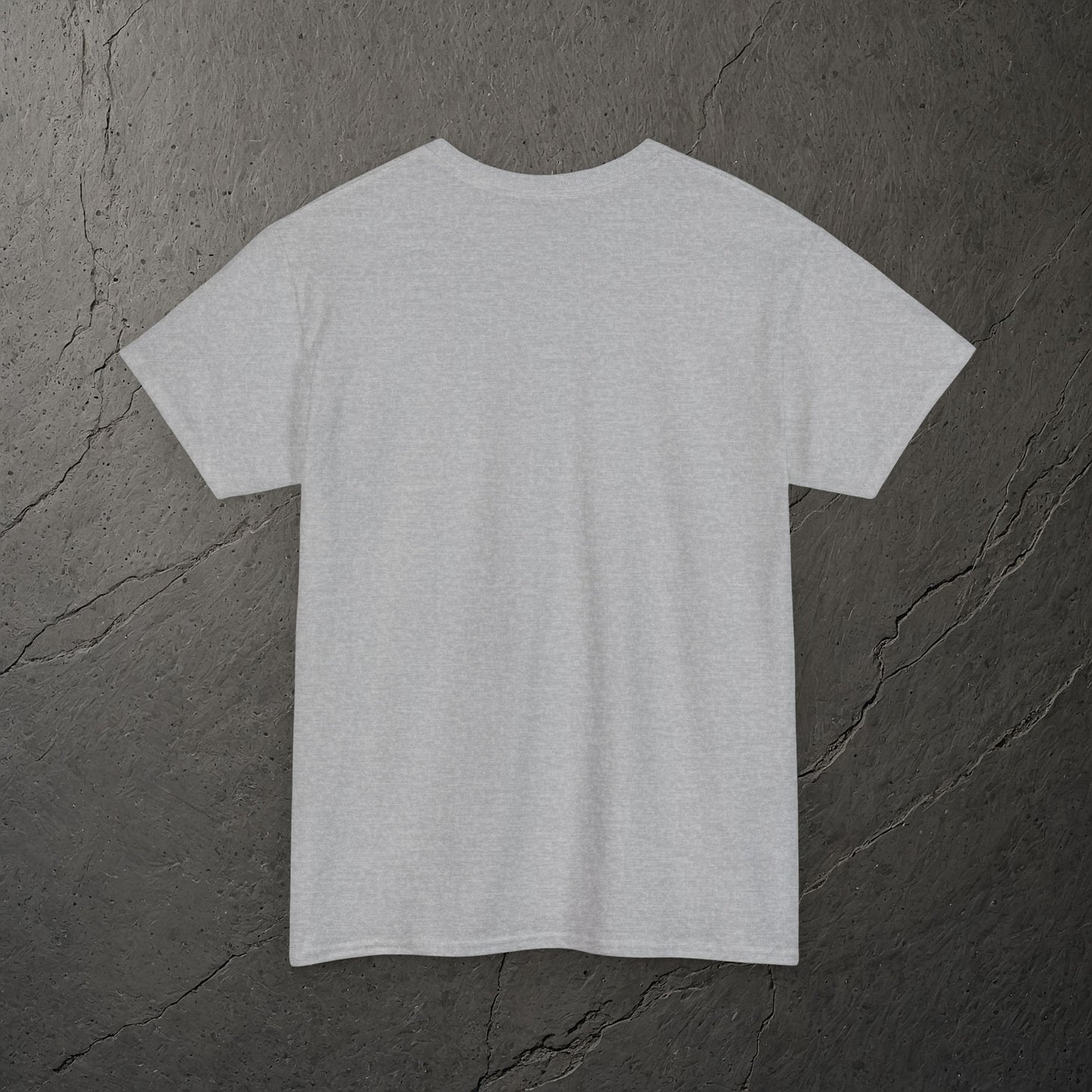 Bärenblick zum fernen Gipfel – T-Shirt – Heavy Cotton Unisex