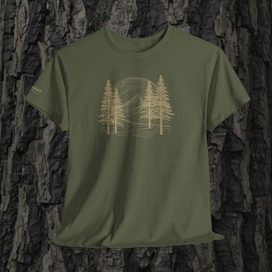 World - Crowns in front of the mountain – T-Shirt – Heavy Cotton Unisex – K4