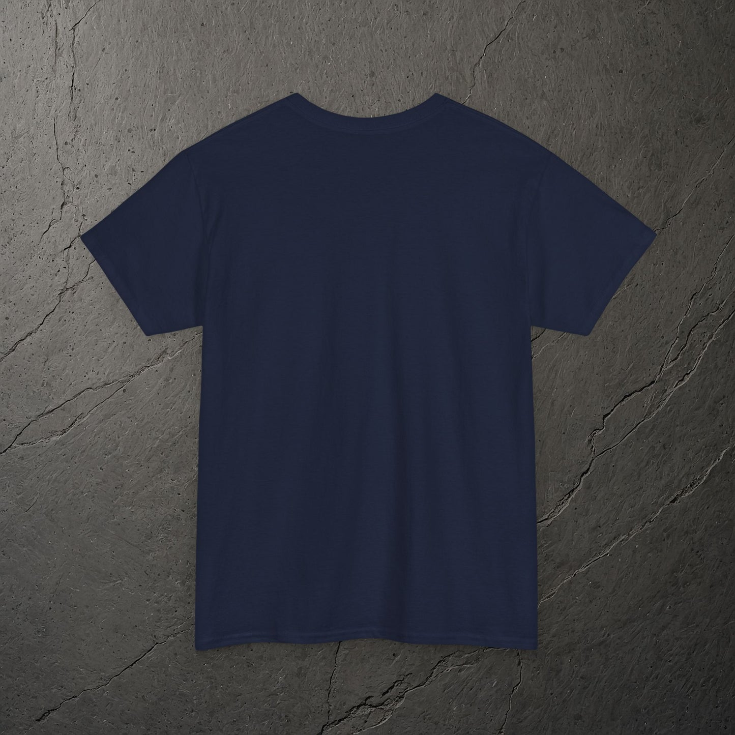 Ruhige Bergkontur – T-Shirt – Heavy Cotton Unisex